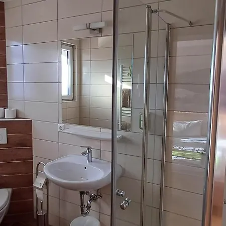 Πανδοχείο Zentral Boden