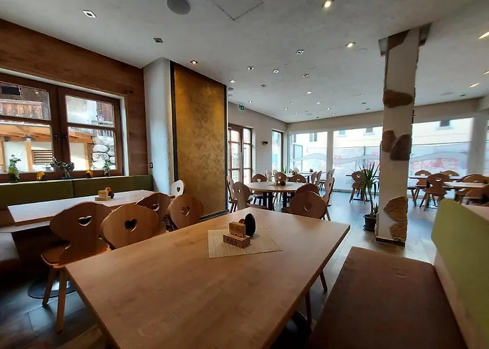 Zentral Estalagem Boden