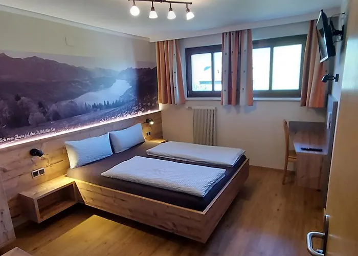 Zentral Estalagem Boden